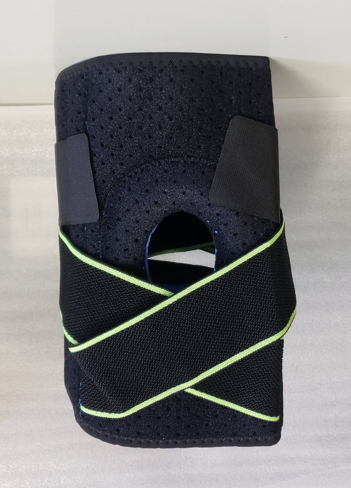 Knee Support (Customized Knee Wrap for Compression & Support)-Streamline Sports